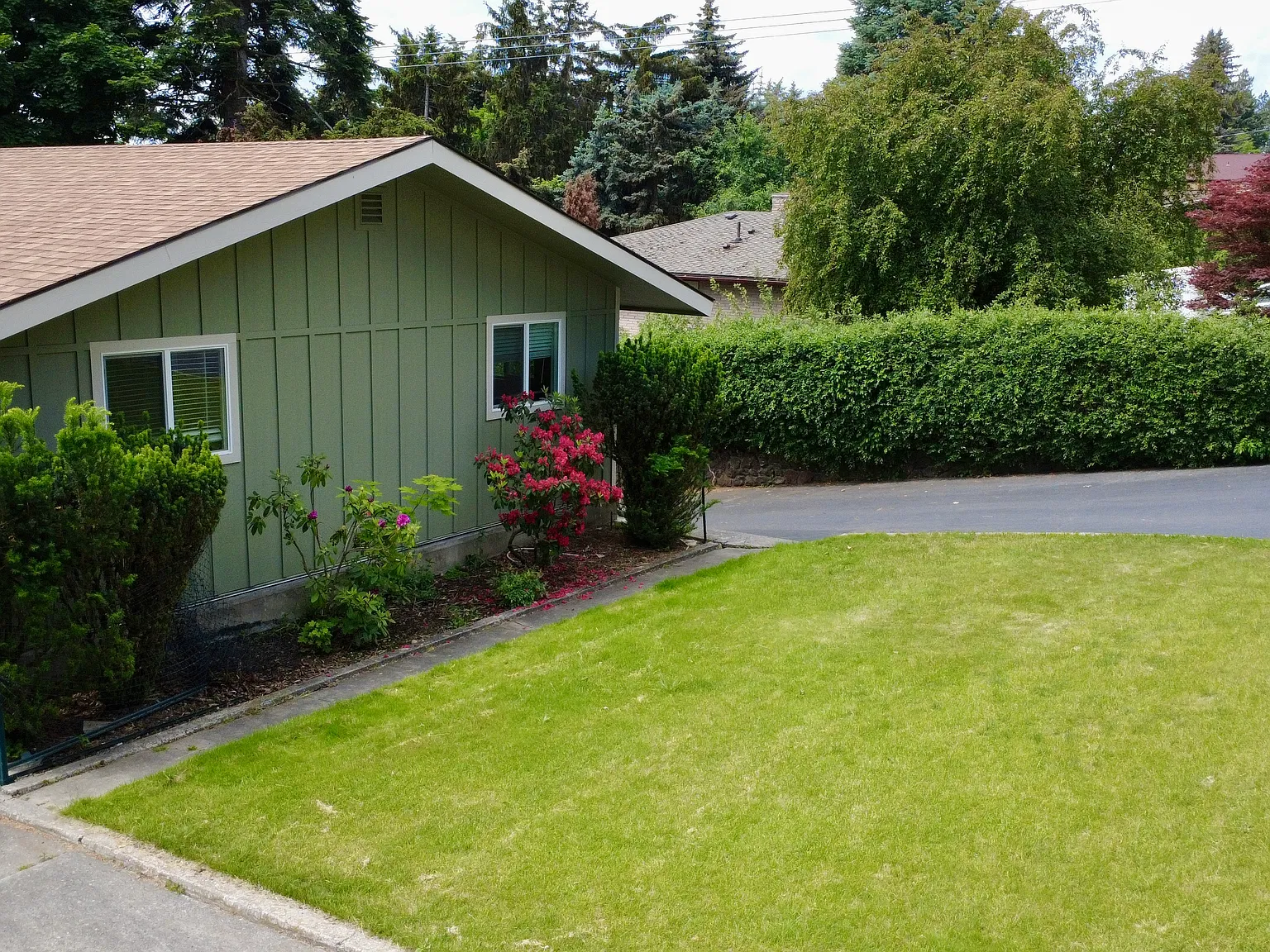 3 bed, 1728 sqft, $3,050 — Photo 4