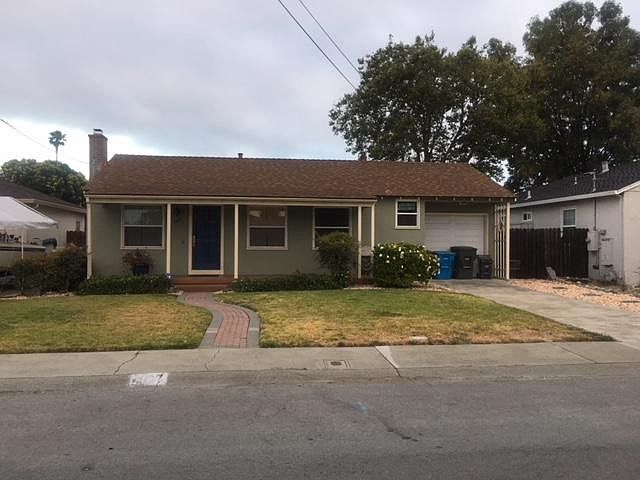 1st image of 465 Macarthur Ave