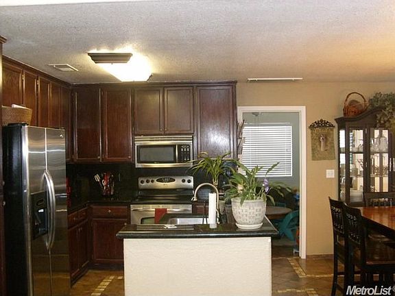 3rd image of 5233 Gatwick Ct