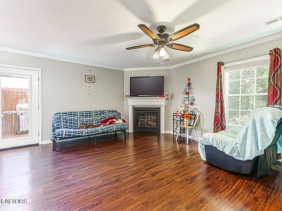 4th image of 202 Tekoa Way