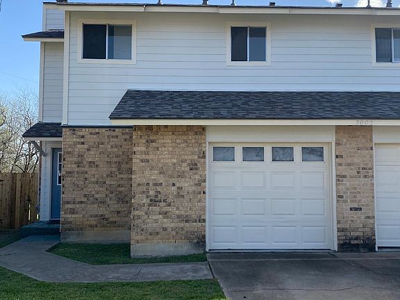 Front of duplex, unit A