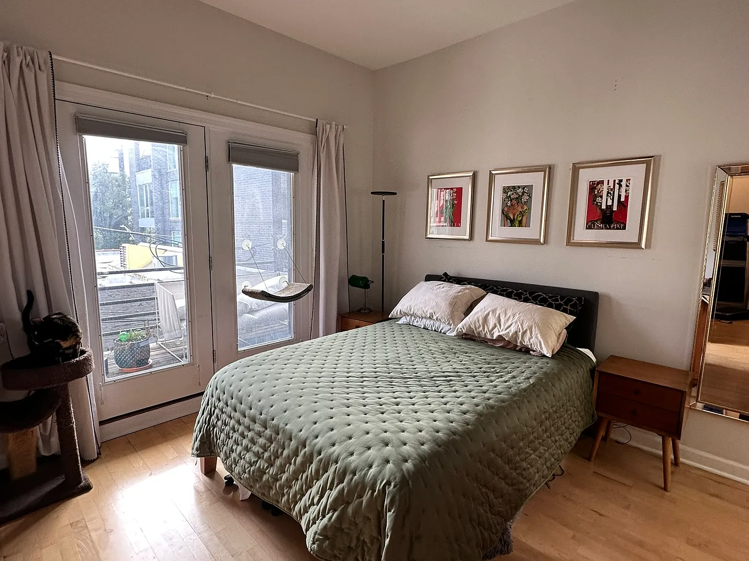 2 bed, 900 sqft, $2,800 — Photo 4