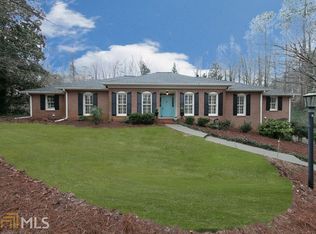 1870 Ridgefield Dr, Roswell, GA 30075