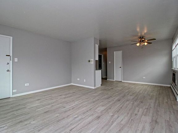4th image of 9845 S Cicero Ave APT 1N