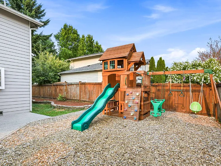 15679 170th Dr SE — Photo 18