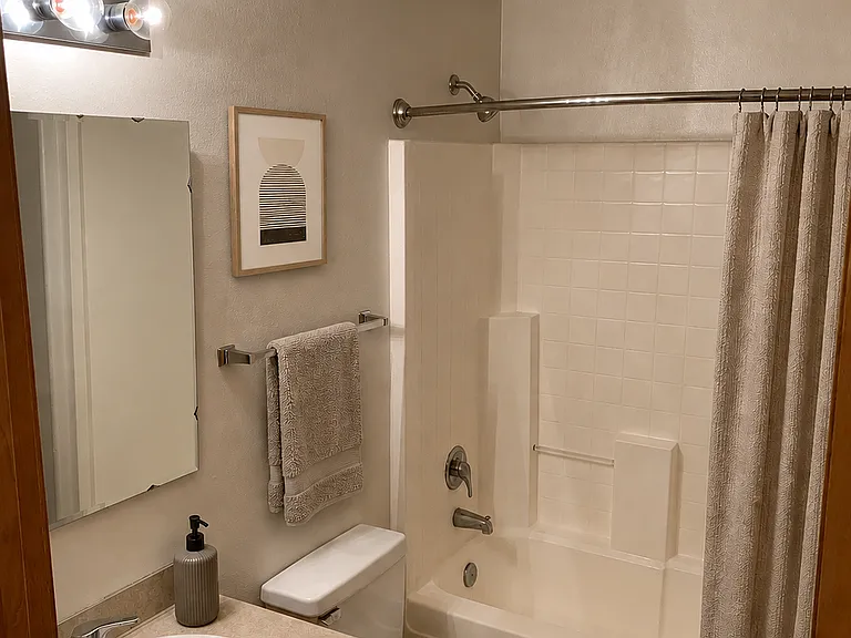 204 S 81st Ave #B — Photo 11