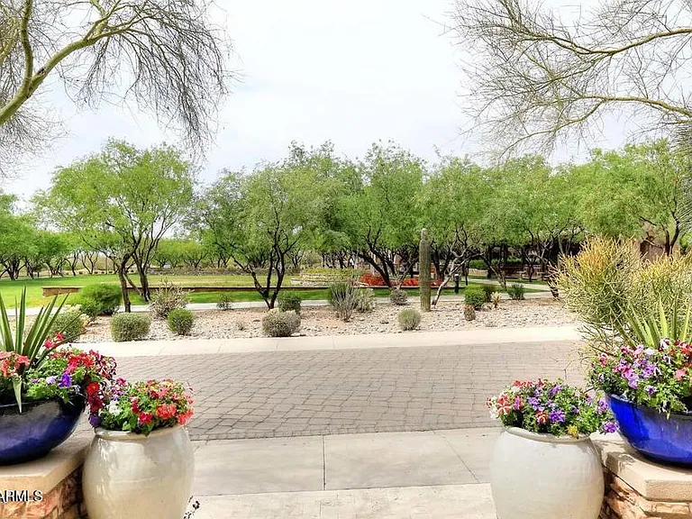 10121 E Ridgerunner Dr — Photo 3
