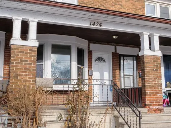 1424 Wyandotte St W, Windsor, ON N9B 1H4