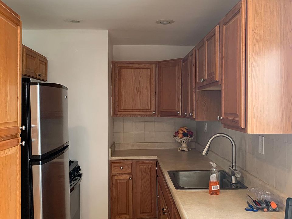 1st image of 38 Borcher Ave Floor 2