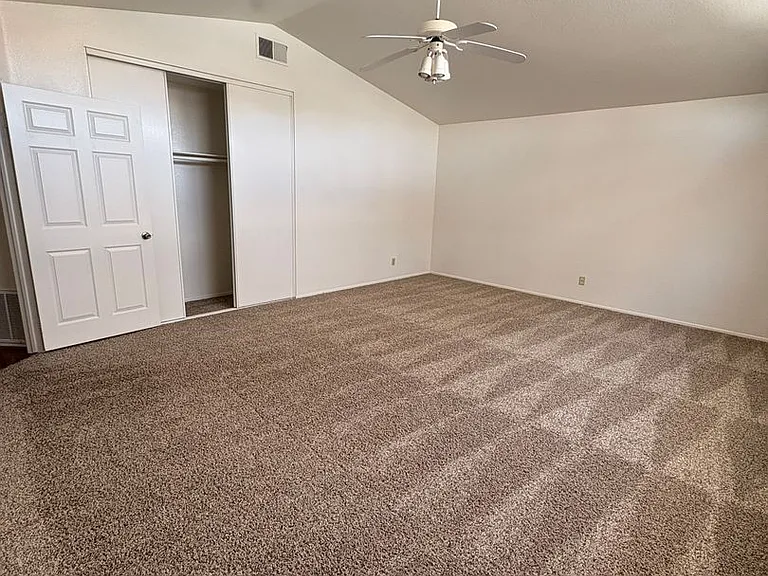 14333 La Crescenta Ave — Photo 33