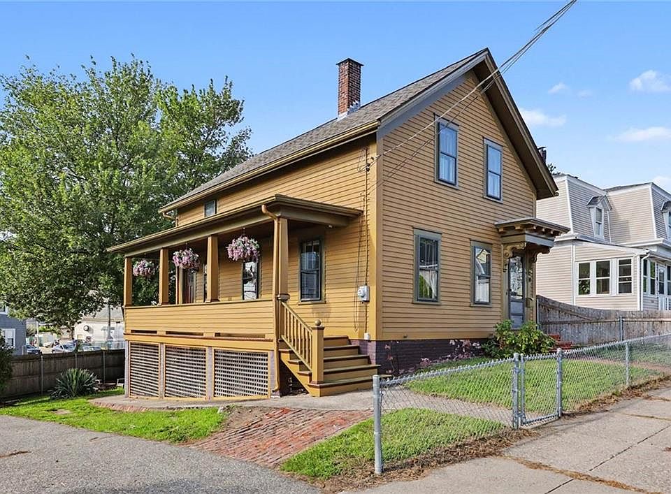 1st image of 14 Webb St