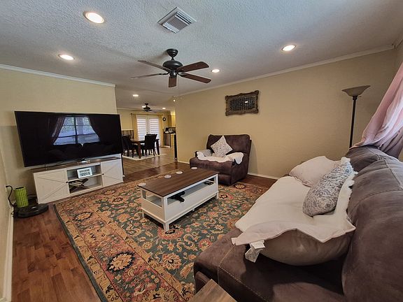 5th image of 2227 Hanover Dr