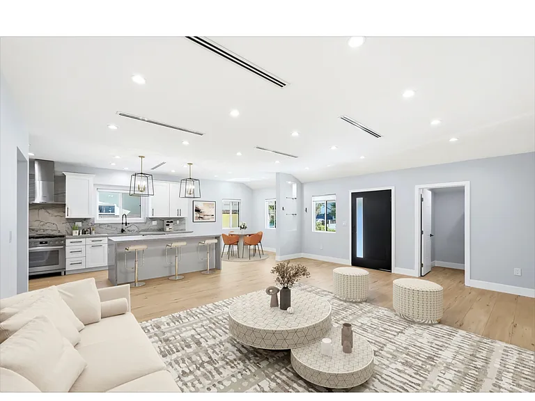 4635 Kraft Ave — Photo 5