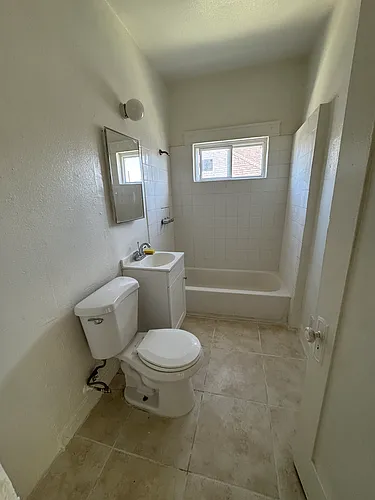 312 E 25th St #5 Photo 1