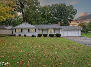 6209 Woodmoor Dr, Burton, MI