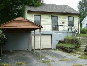 1st image of 6134 S 32nd St