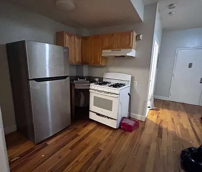55 Morris St — Photo 2