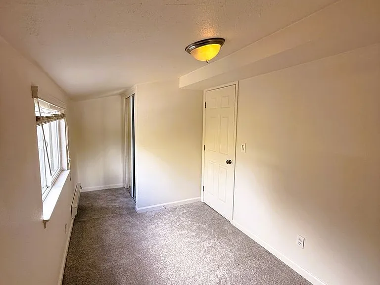 17353 Park Ave — Photo 11