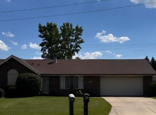 9041 Clark Pl, Crown Point, IN 46307