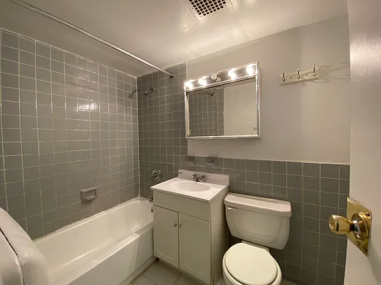 Rented by Village Living Realty | media 7
