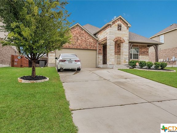 2nd image of 825 Green Meadows Dr