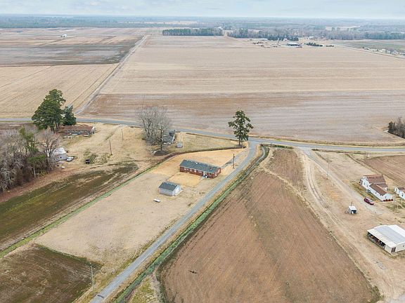 3rd image of 9576 Newland Road