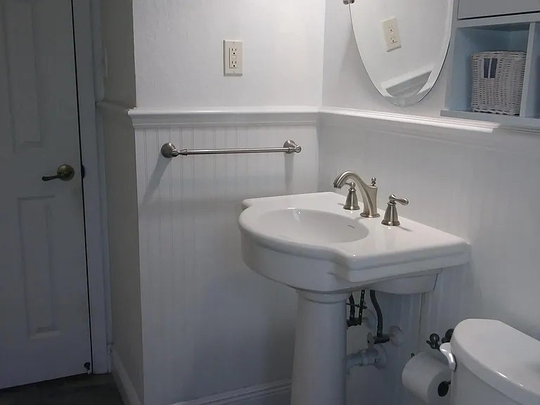 Guest bath. Cottage style