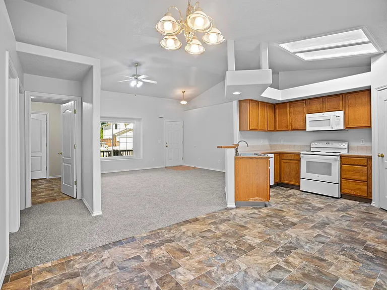 7359 E Nottingham Ln — Photo 8