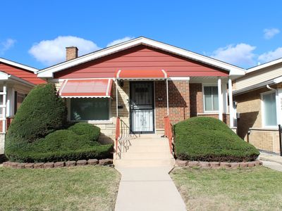 (Undisclosed Address), Chicago, IL, 60628