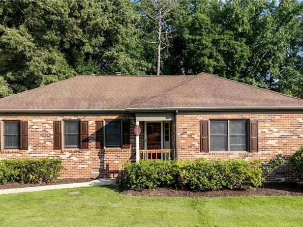 7205 John Elizabeth Pl, Prince George, VA 23875