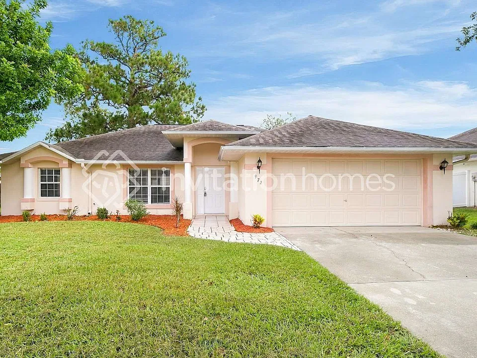 972 Kingfisher Way