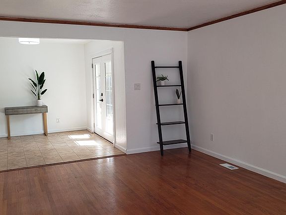 2nd image of 5315 Karbet Way