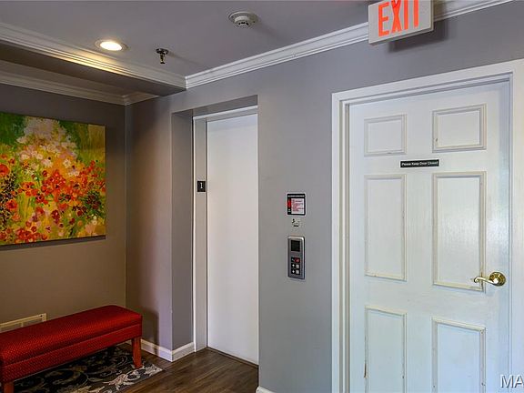 4th image of 120 W Essex Ave APT 2A