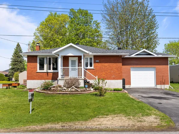 10 Lamoureux St, The Nation, ON K0C 2B0