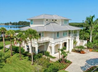 254 S Beach Dr, Tarpon Springs, FL 34689