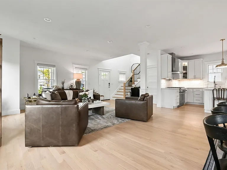 4 Gabaree Ct — Photo 22