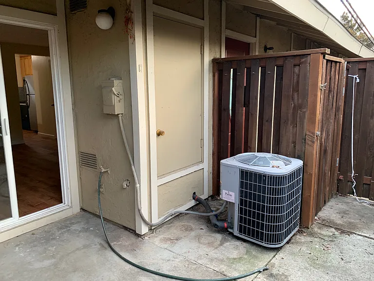2091 Olivera Rd — Photo 16