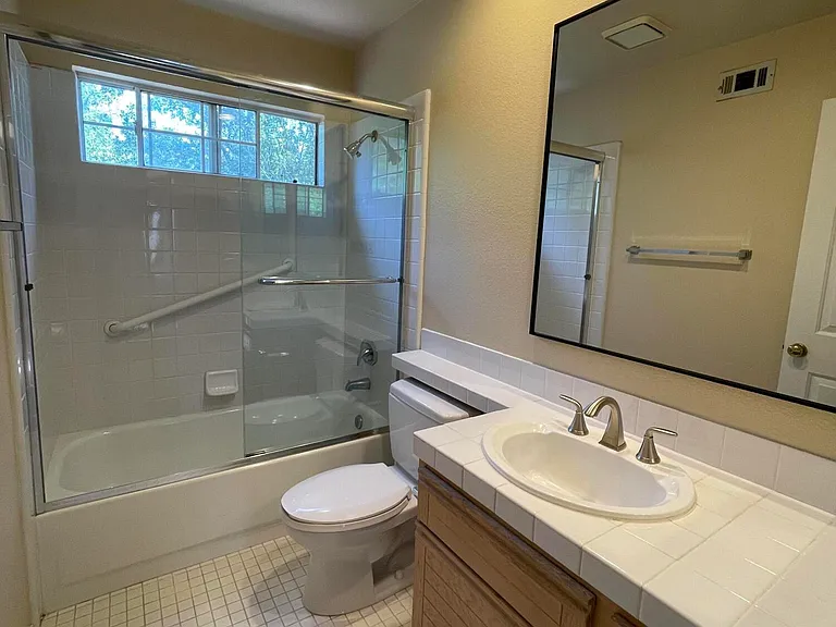 Cherry Creek Cir — Photo 23