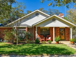 537 Cherry Rdg, Floresville, TX 78114