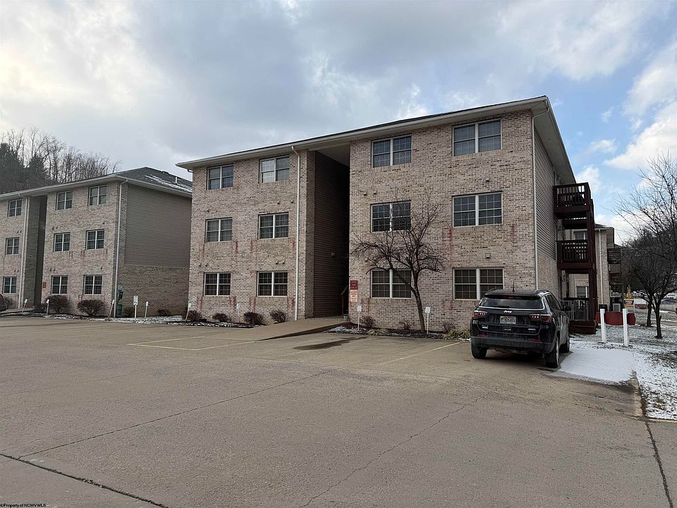 1st image of 424 Creekside Dr