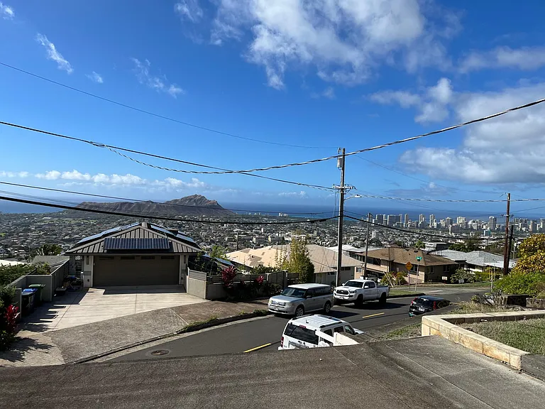 Iwi Way — Photo 2
