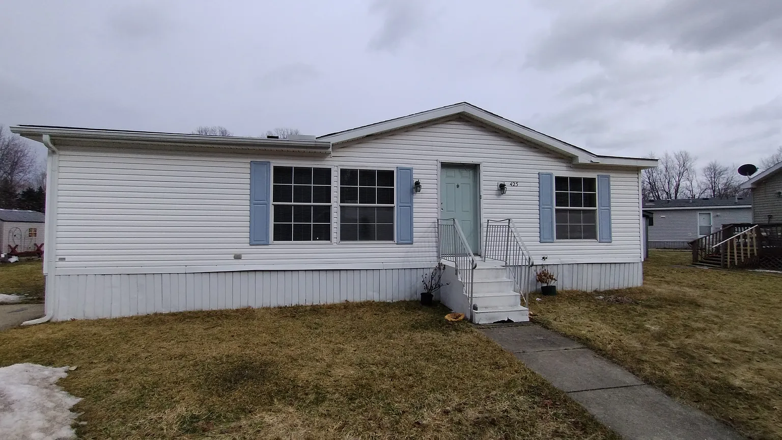 2500 Mann Rd Lot 425 photo 1