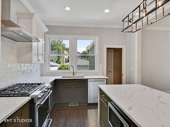 5th image of 1445 W Highland Ave