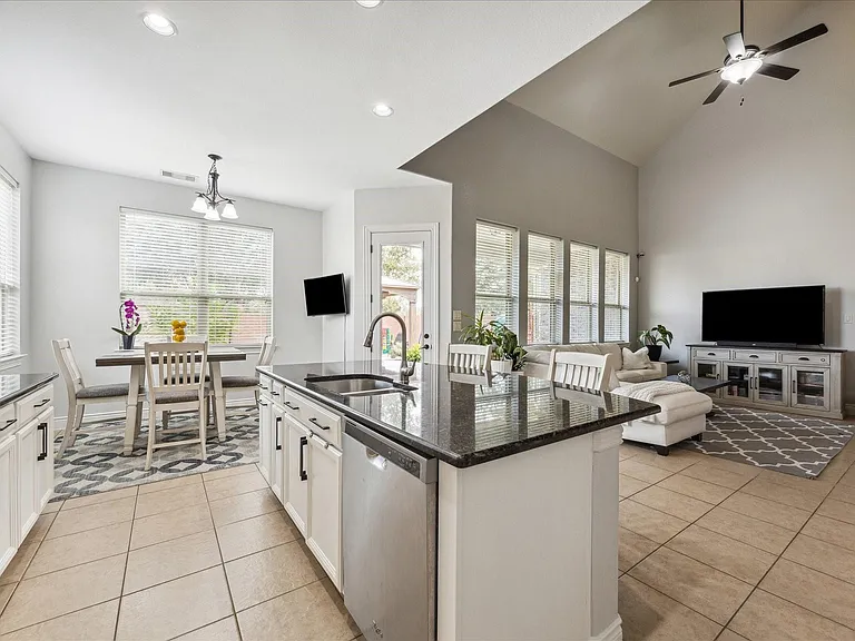 2960 Gibbons Hill Ln — Photo 14