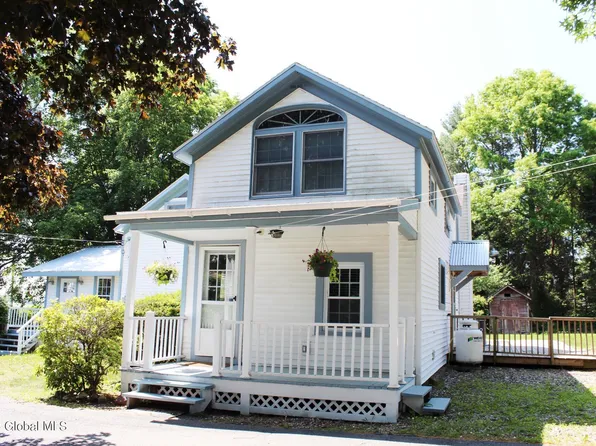 443 Bell Road, Schaghticoke, NY 12154