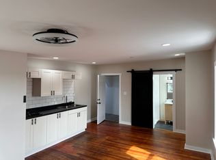 215 W 8th St #2, Connersville, IN 47331