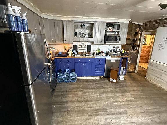 5th image of 143 Waukesha ROAD