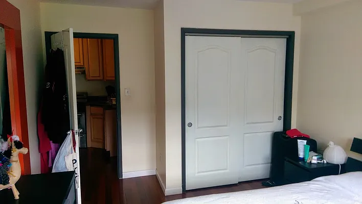 Rented by Cezanne Outlet LLC | media 18