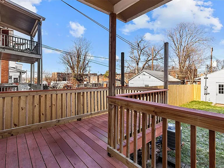 3831 Lafayette Ave — Photo 16