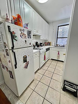 2nd image of 318 E 78th St APT 9